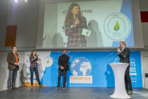 Ecosport Award ceremony (from left to right): Hervé Clerbout (Sympatex), Sylvie Mangin (Sympatex), Bernard Crépel (Président du Flocon à la Vague), Denis Brogniart – sports journalist and TV presenter.