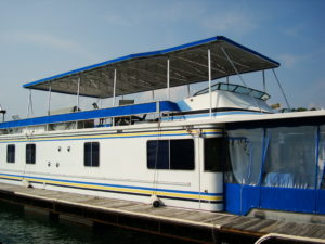 LakesideHouseboatB