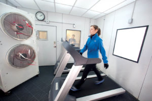 W.L. Gore puts comfort to the test by comparing laboratory results with the subjective perceptions of real test participants using the company’s comfort chamber. Photo: W.L. Gore