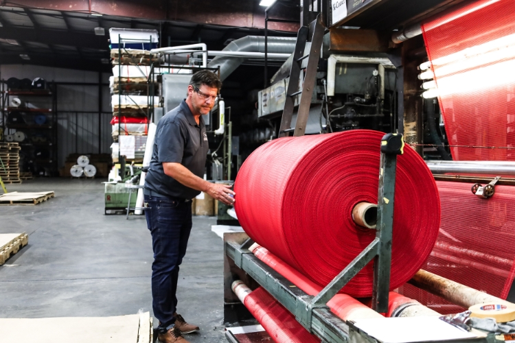 Snyder Manufacturing Debuts New Website and Logo – Specialty Fabrics Review