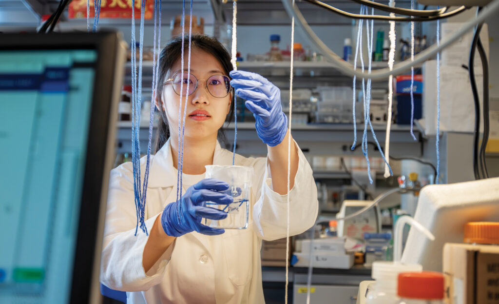 Meiqi Yang, a graduate student in civil and environmental engineering and one of the study’s lead authors, operates the string-based approach for lithium extraction.
